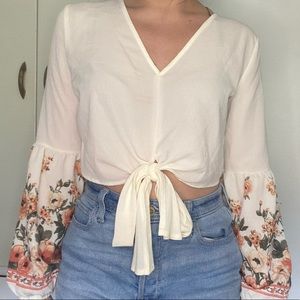 SHEIN Cropped Floral Blouse